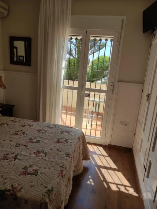 Chalet Con Capacidad Para 8 Personas Chiclana de la Frontera Ngoại thất bức ảnh