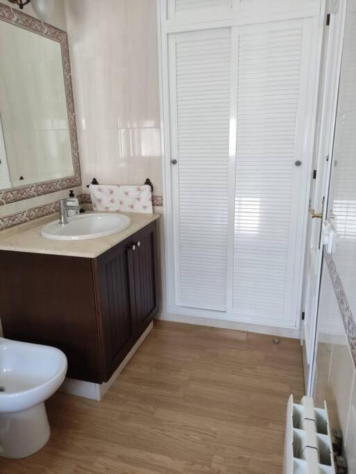 Chalet Con Capacidad Para 8 Personas Chiclana de la Frontera Ngoại thất bức ảnh