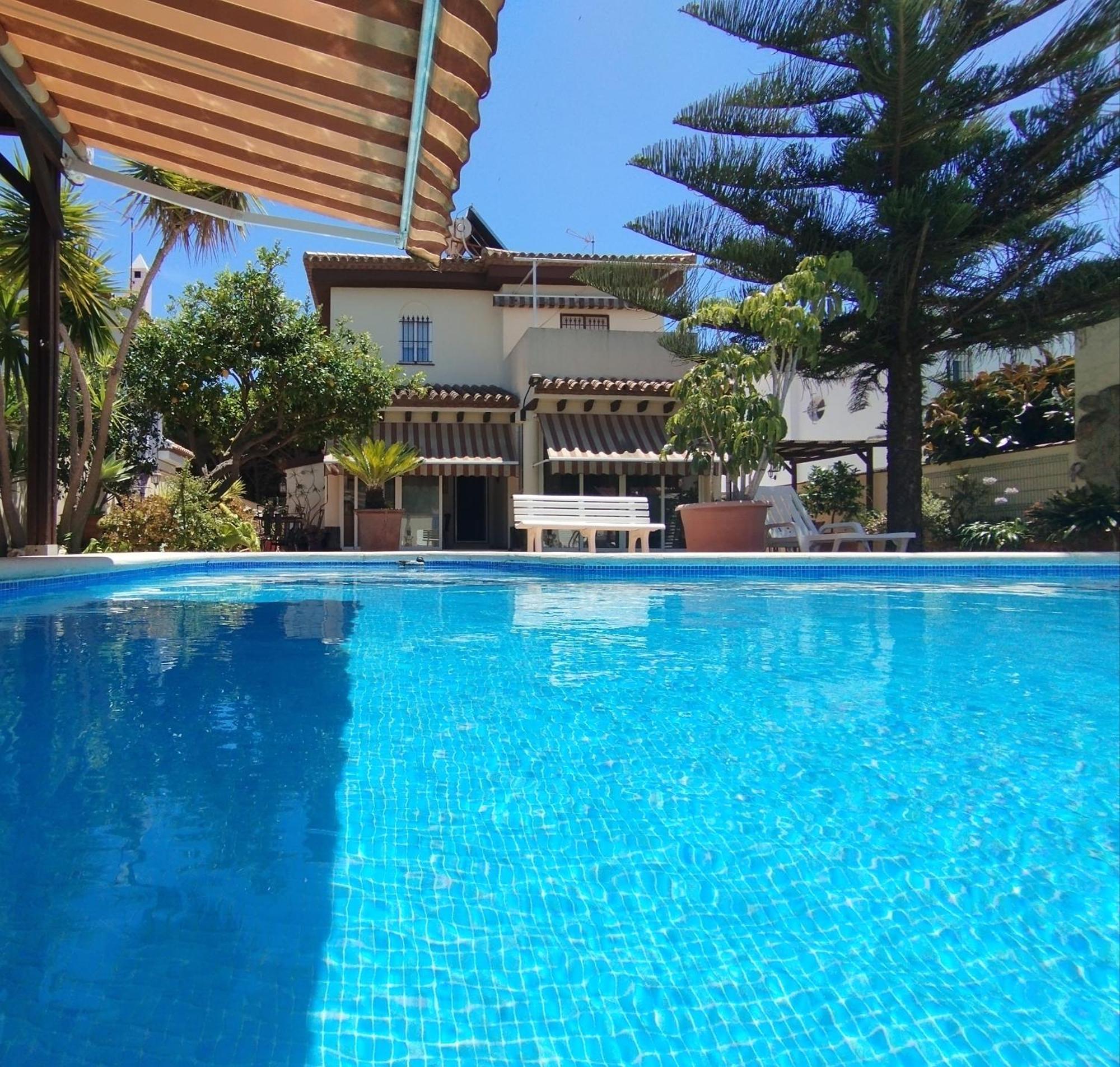 Chalet Con Capacidad Para 8 Personas Chiclana de la Frontera Ngoại thất bức ảnh